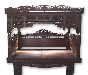 Antique Lina Bed