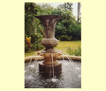 Yoni Fountain with Jaya Pot